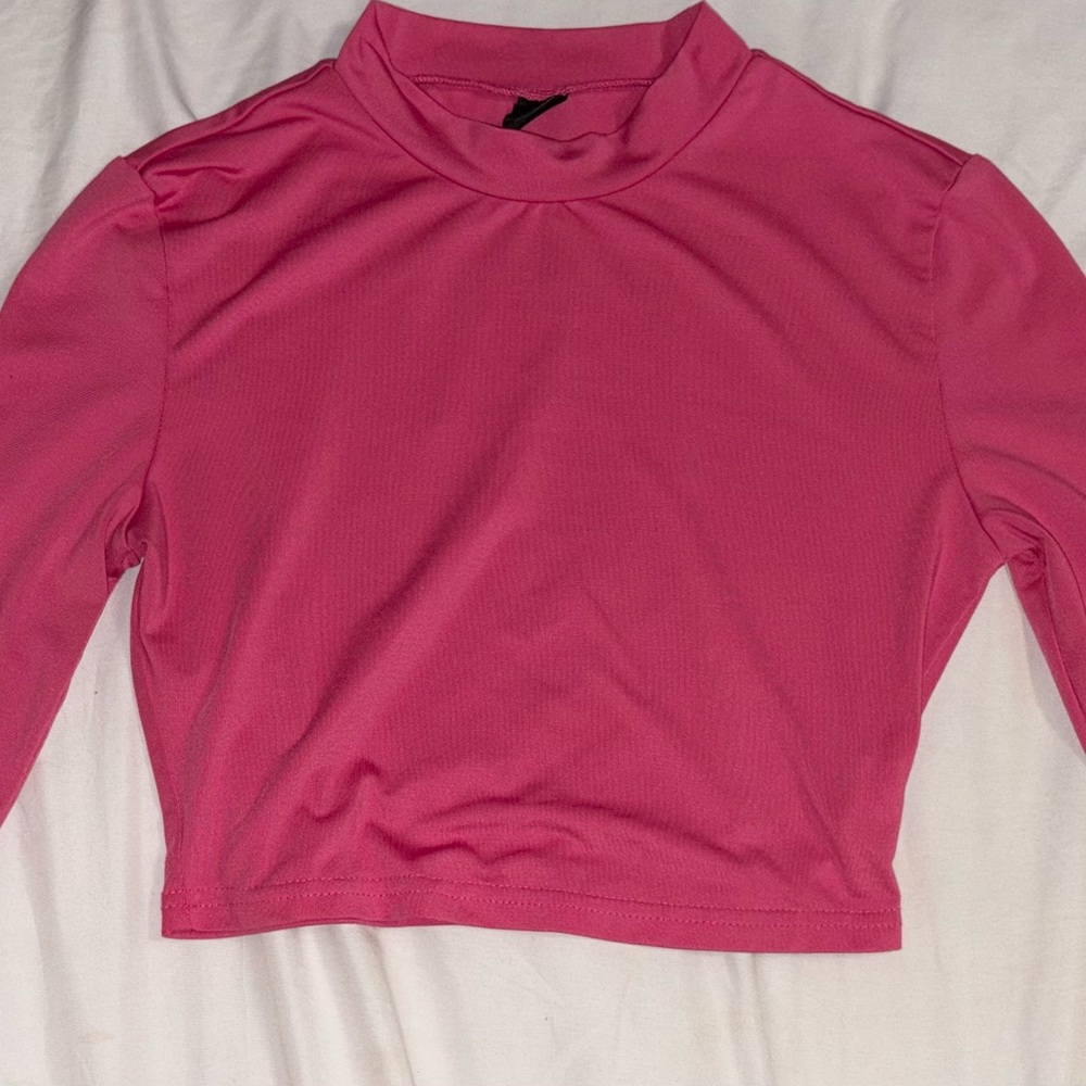 SHEIN xs long sleeve cropped shirt